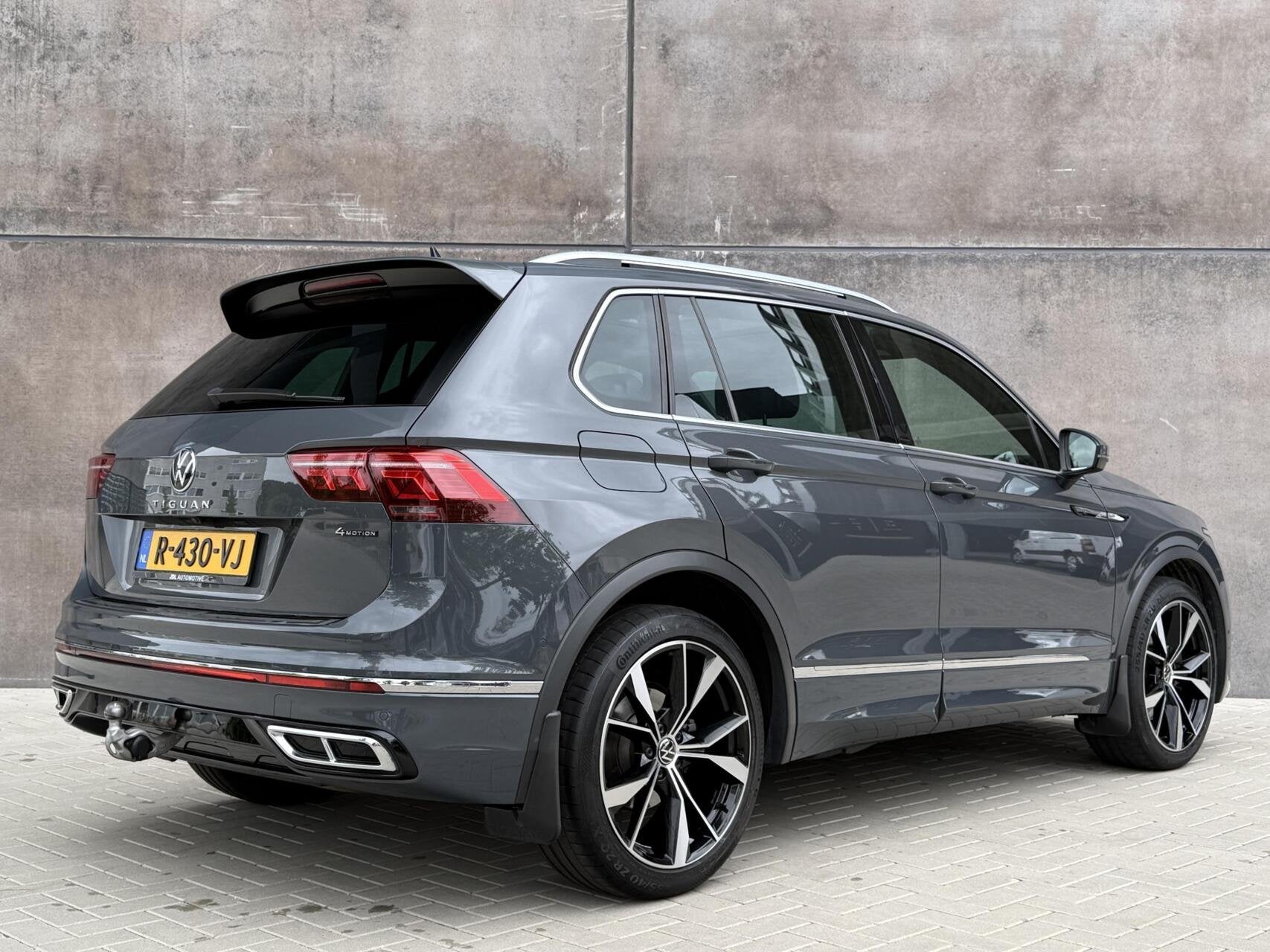Volkswagen Tiguan 2.0 TSI 4Motion DSG R-line | Trekhaak | HU, Auto's, Automaat, 15 km/l, Gebruikt, Leder