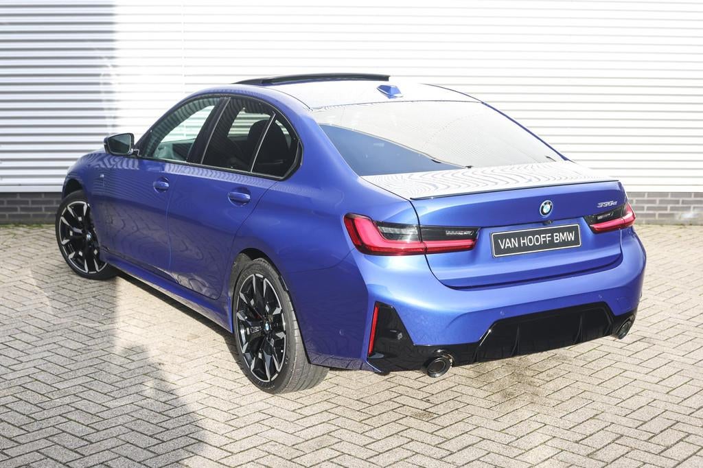BMW 3 Serie 330e M Sport Automaat / Schuif-kanteldak / Trekh, Automaat, 1998 cc, Achterwielaandrijving, Zwart