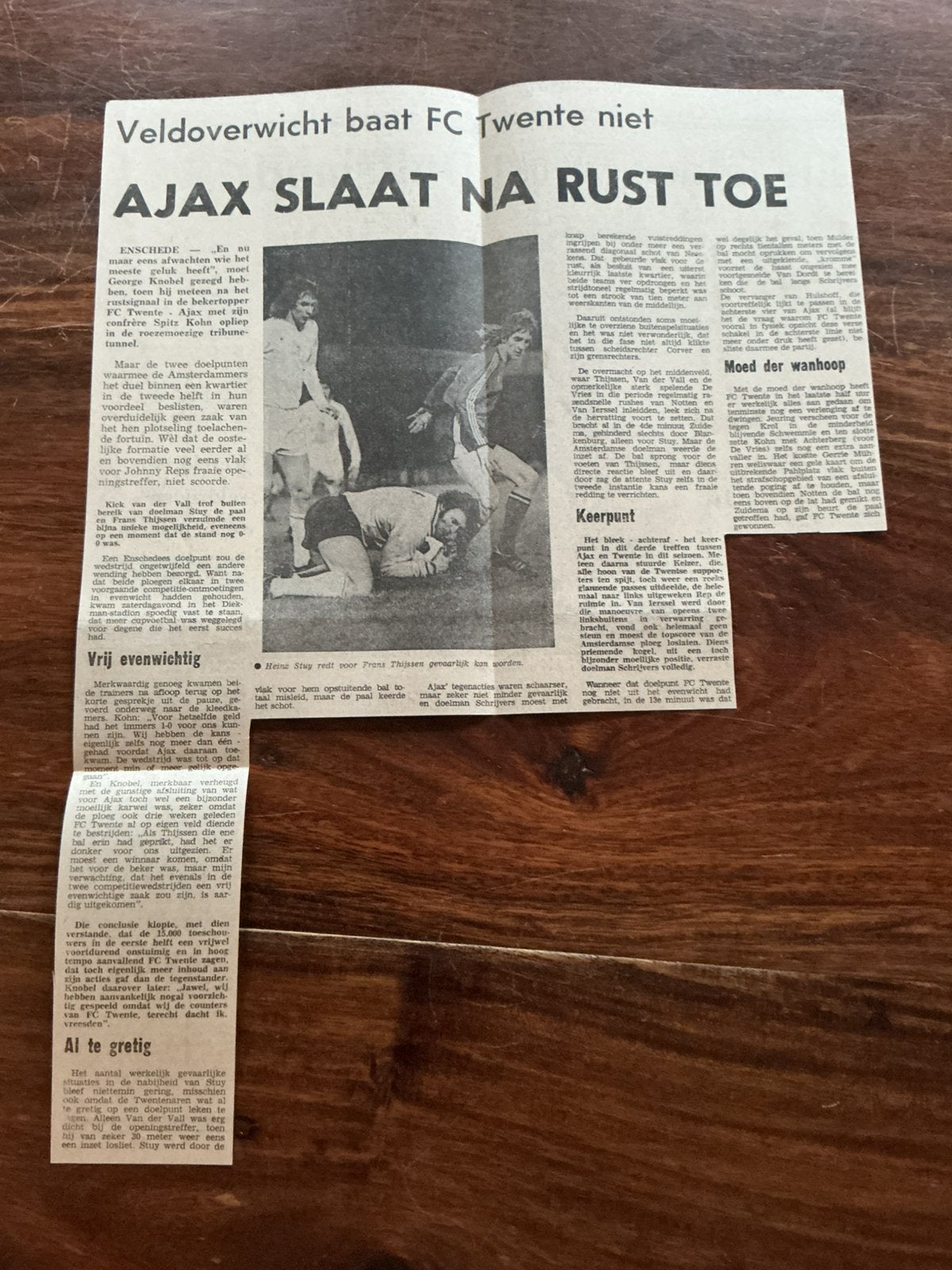 Voetbal krantenartikel FC Twente Ajax februari 1974, Ophalen of Verzenden, 1960 tot 1980, Knipsel(s)