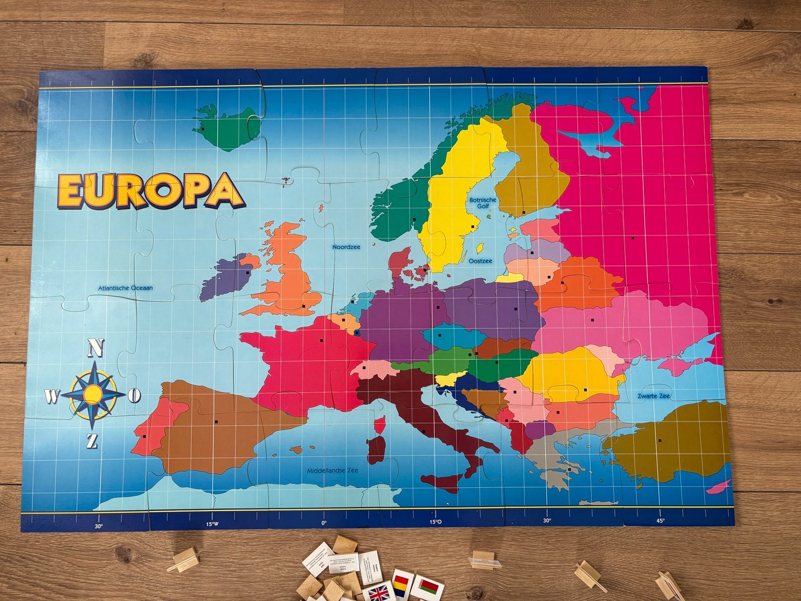 Houten Europa Puzzel met Landen en Hoofdsteden, 10 tot 50 stukjes, Ophalen of Verzenden, Zo goed als nieuw, Van hout