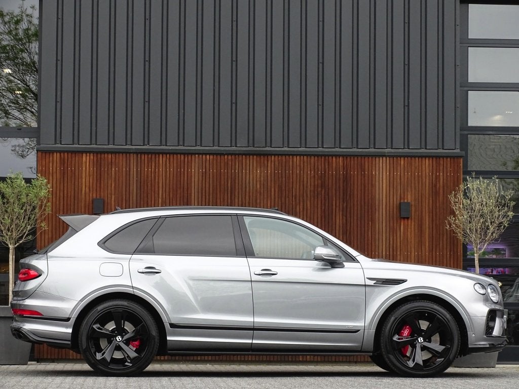 Bentley Bentayga 4.0 V8 550PK TwinTurbo / NAIM / diamanten /, Auto's, Automaat, Bentayga, Gebruikt, Leder