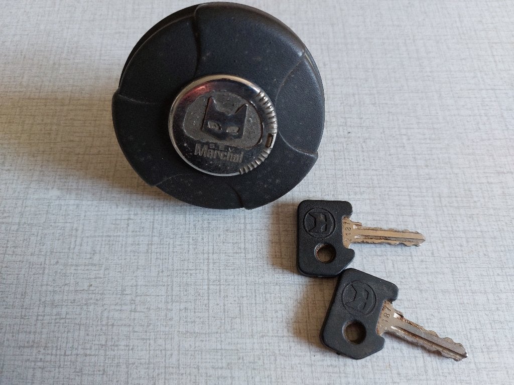 diverse Automobilia items Koni Marchal Mobil Ford, Verzamelen, Merken en Reclamevoorwerpen, Ophalen of Verzenden, Gebruikt, Gebruiksvoorwerp