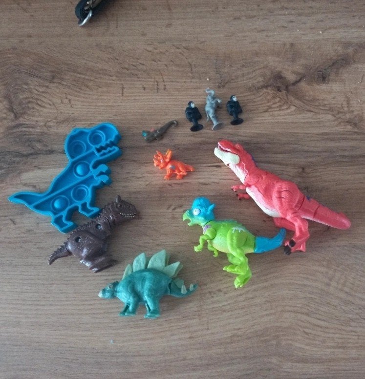 Dinosaurus speelgoed en kapstokjes, Ophalen of Verzenden, Gebruikt, Jongen of Meisje