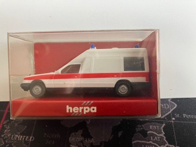Herpa 1 : 87 Ambulance, Hobby en Vrije tijd, Ophalen of Verzenden, Nieuw, Auto, Herpa