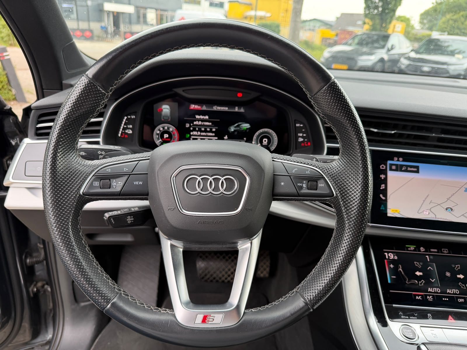 Audi Q7 55 TFSI e quattro Pro Line S Panoramadak Luchtvering, Automaat, 12 maanden, Gebruikt, 2995 cc