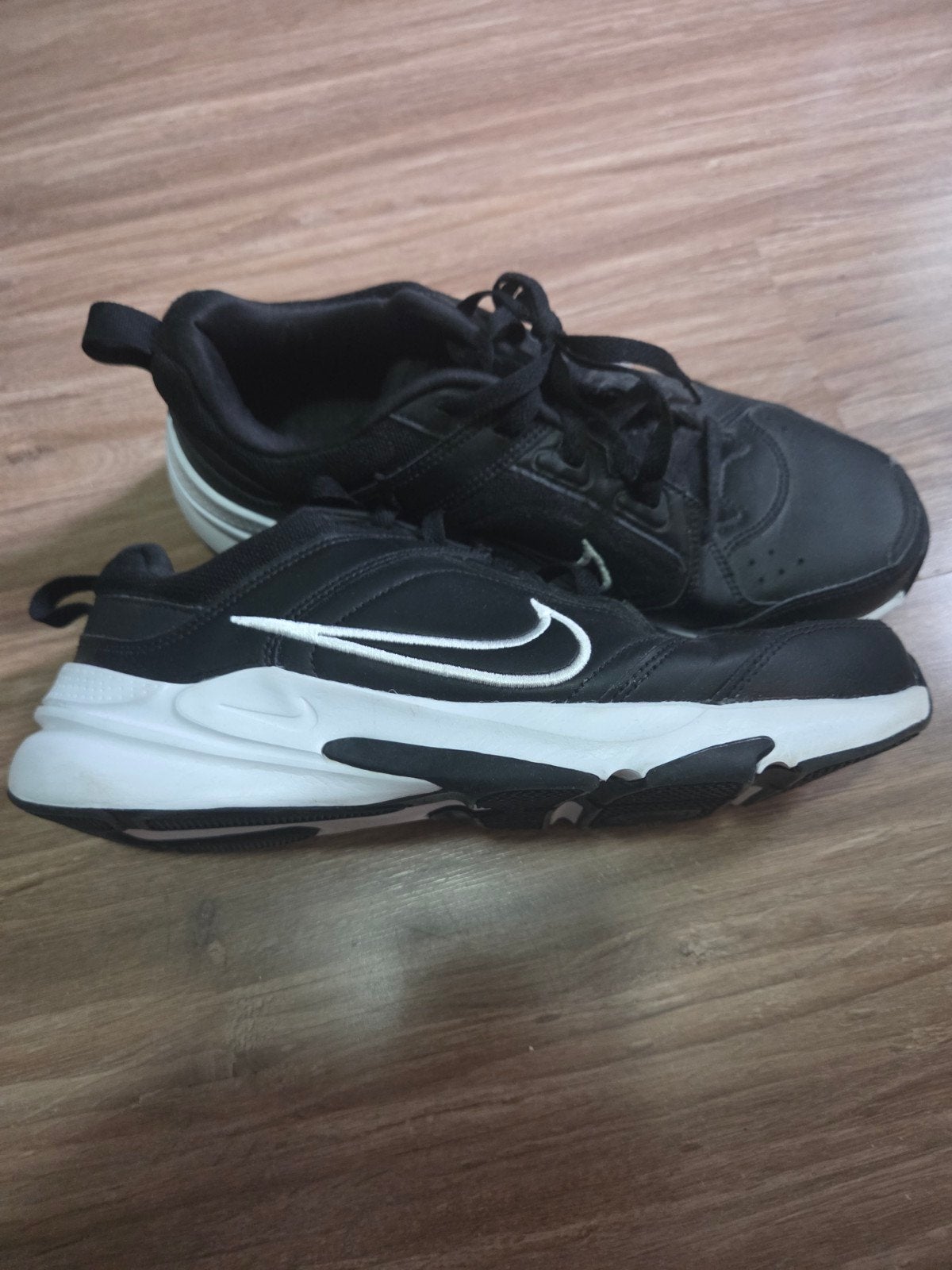 Nike schoenen 44.5, Sport en Fitness, Ophalen, Zo goed als nieuw, Schoenen