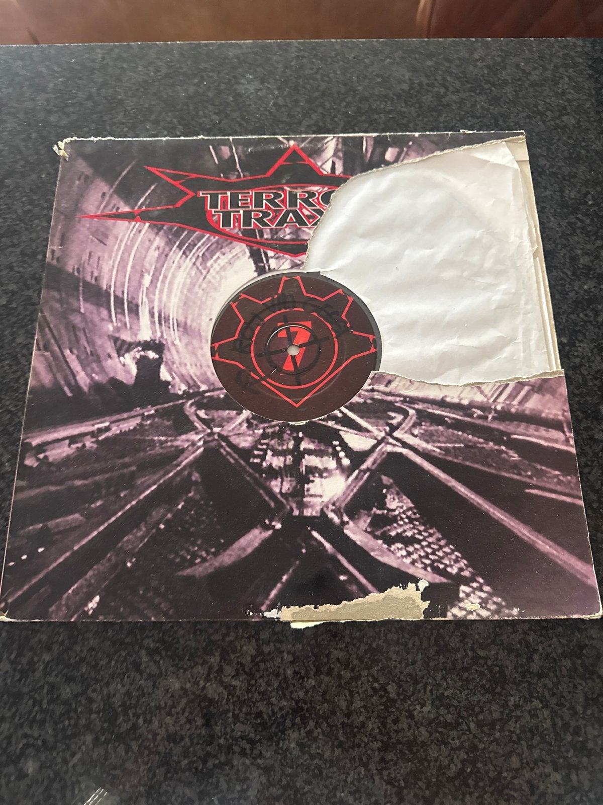 Two Terrorists - Jurassic Terror E.P. (Vinyl), Cd's en Dvd's, Ophalen of Verzenden, Gebruikt, 12 inch, EP