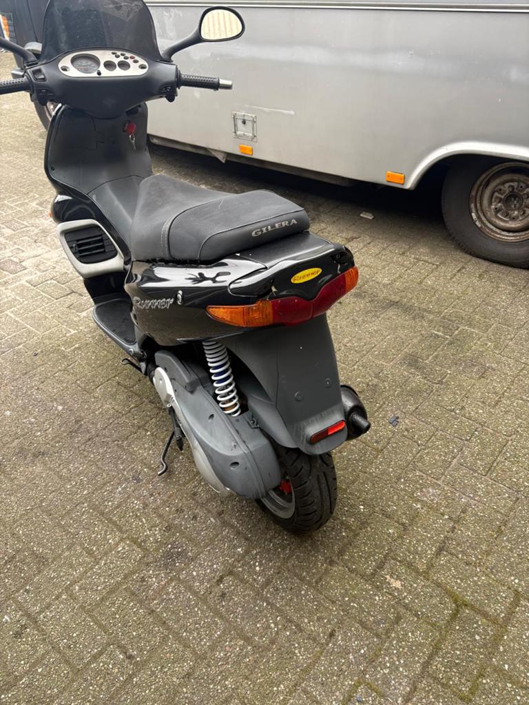 Gilera runner 180cc dubbeldisc 1999, Motoren, Tuning en Styling, Ophalen of Verzenden