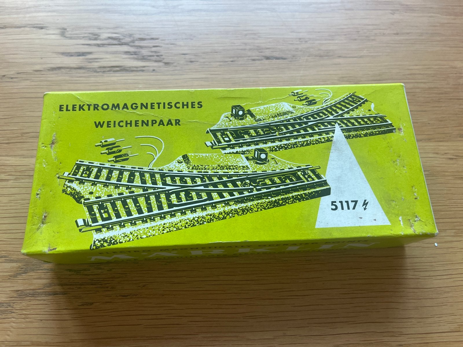 Märklin H0 Elektromagnetisch Weichenpaar 5117, Ophalen, Wisselstroom, Gebruikt, Rails