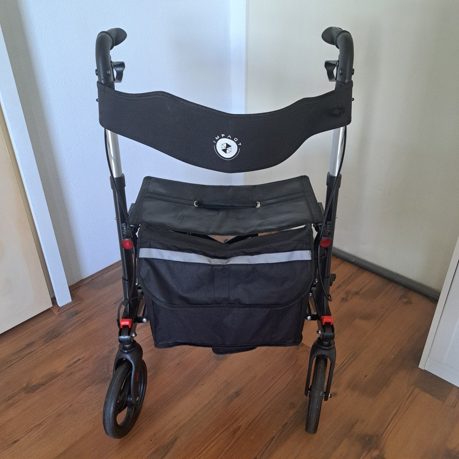 Impaqt X frame rollator zie foto's, Diversen, Ophalen, Opvouwbaar, Zo goed als nieuw