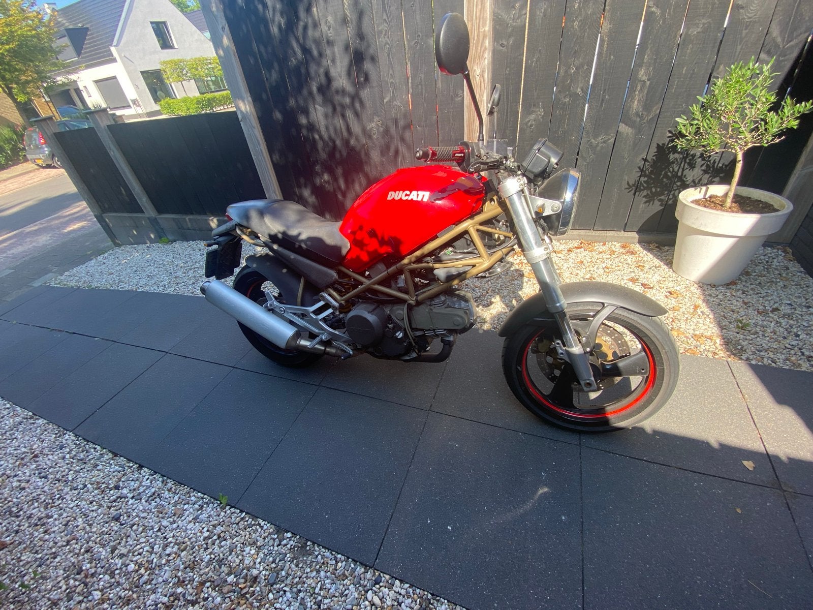 Ducati Monster 600 - Naked Bike, 2 cilinders, Gebruikt, Particulier, Meer dan 35 kW