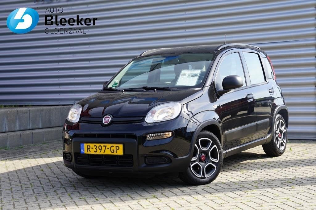 Fiat Panda 1.0 Hybrid City Life DAB Airco Carplay NL-auto!, Voorwielaandrijving, Stof, Zwart, Panda