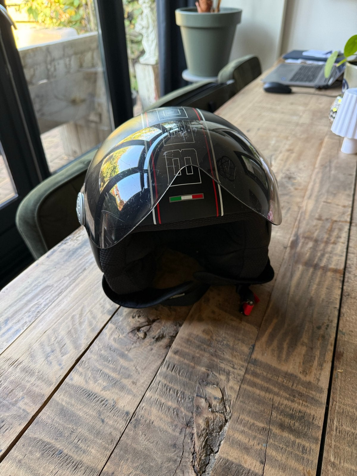 Beon scooterhelm - Maat M - Zwart met Italiaanse strepen, Ophalen of Verzenden, Gebruikt, Medium