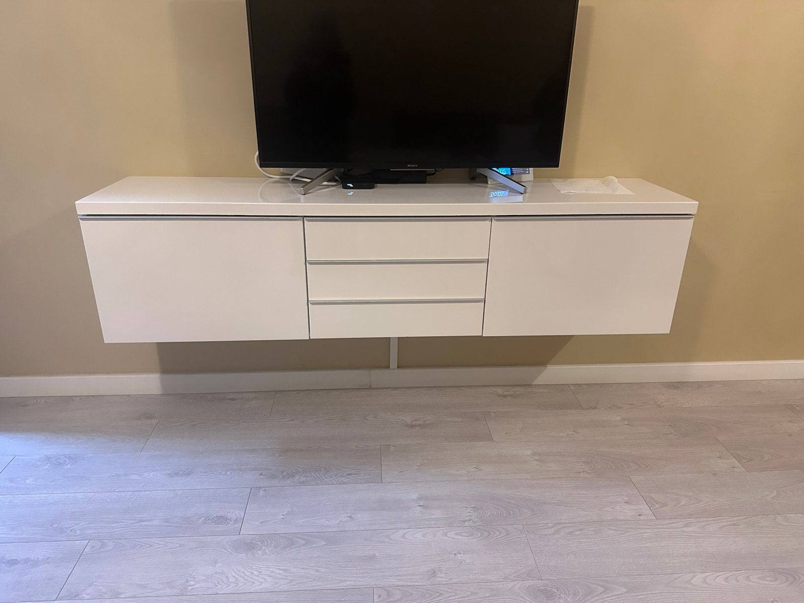 Tv kast, Ophalen, 150 tot 200 cm, Zo goed als nieuw, Minder dan 100 cm