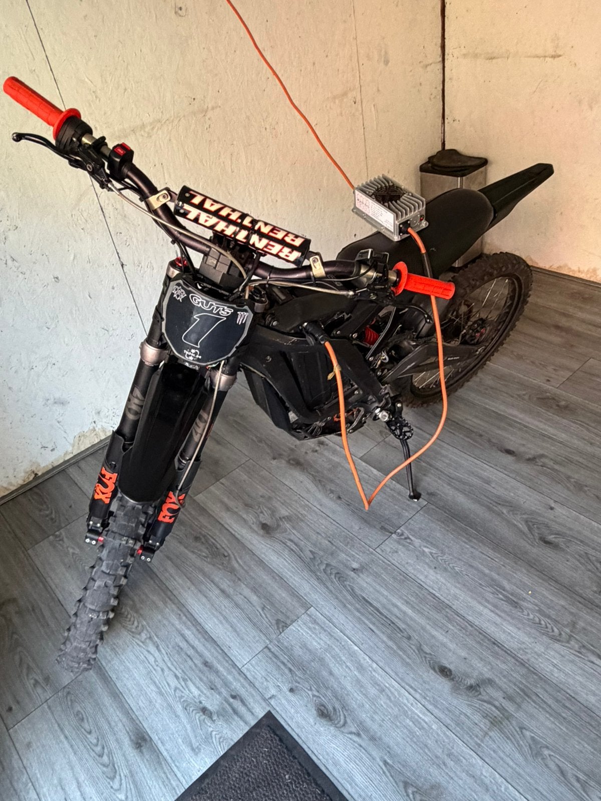 Surron light bee x, Fietsen en Brommers, Brommers | Crossbrommers, Zo goed als nieuw, Overige merken, Ophalen