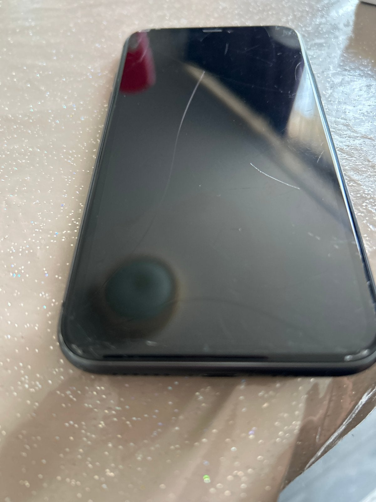 Apple iPhone 11 128GB Zwart - Gebruikt met schermschade, Telecommunicatie, Mobiele telefoons | Apple iPhone, Ophalen, Zwart, IPhone 11