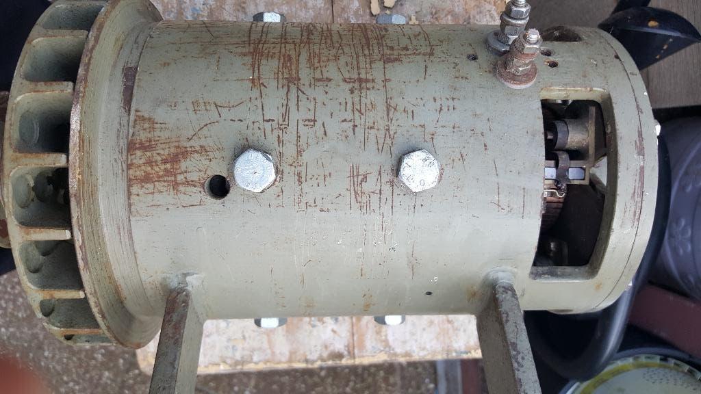 Bosch dynamo 24 volt 40 A, Ophalen of Verzenden