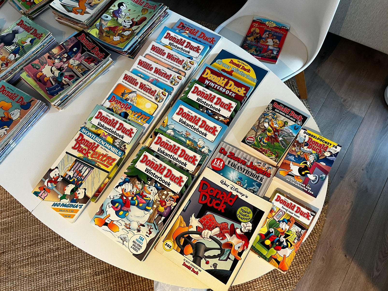 Donald Ducks, vakantieboeken en meer, Ophalen of Verzenden, Gelezen