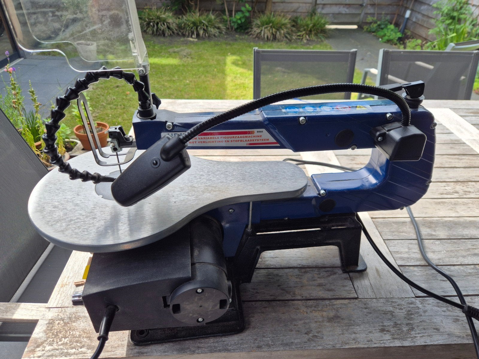 HBM Variabele Figuurzaagmachine met Verlichting, Ophalen