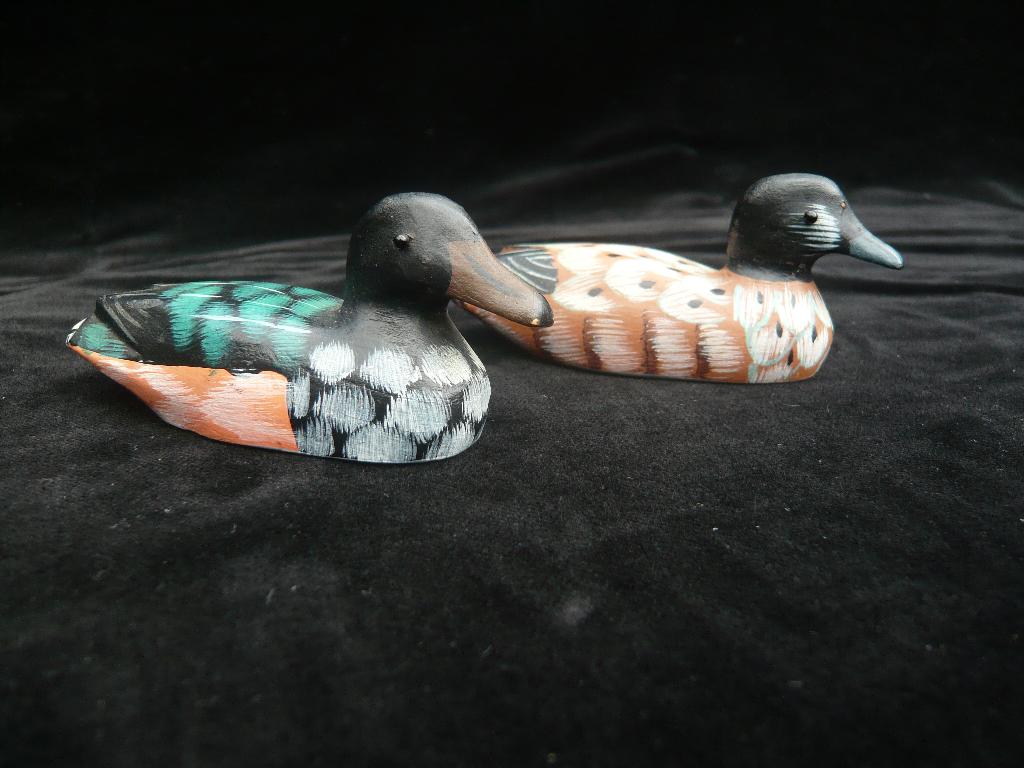 Beeldjes houtsnijwerk eenden, Antiek en Kunst, Minder dan 20 cm, Handgemaakt, Ophalen of Verzenden, Beeld