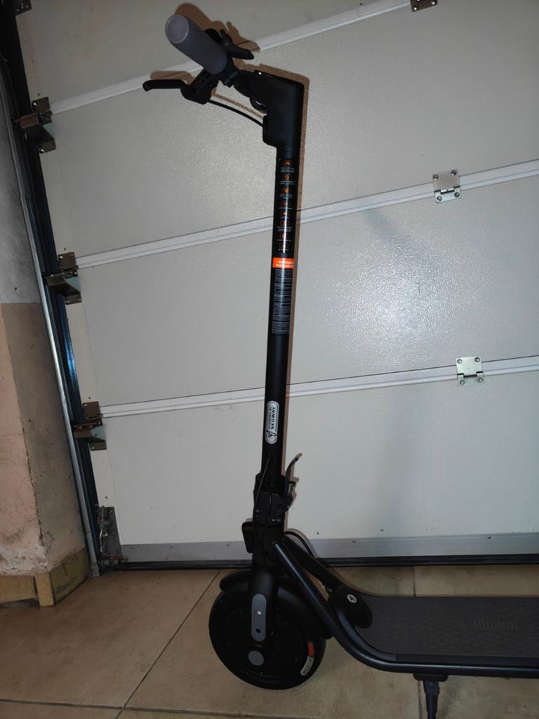 Segway Ninebot F25e II (189km), Ophalen of Verzenden, Zo goed als nieuw, Elektrische step (E-scooter)