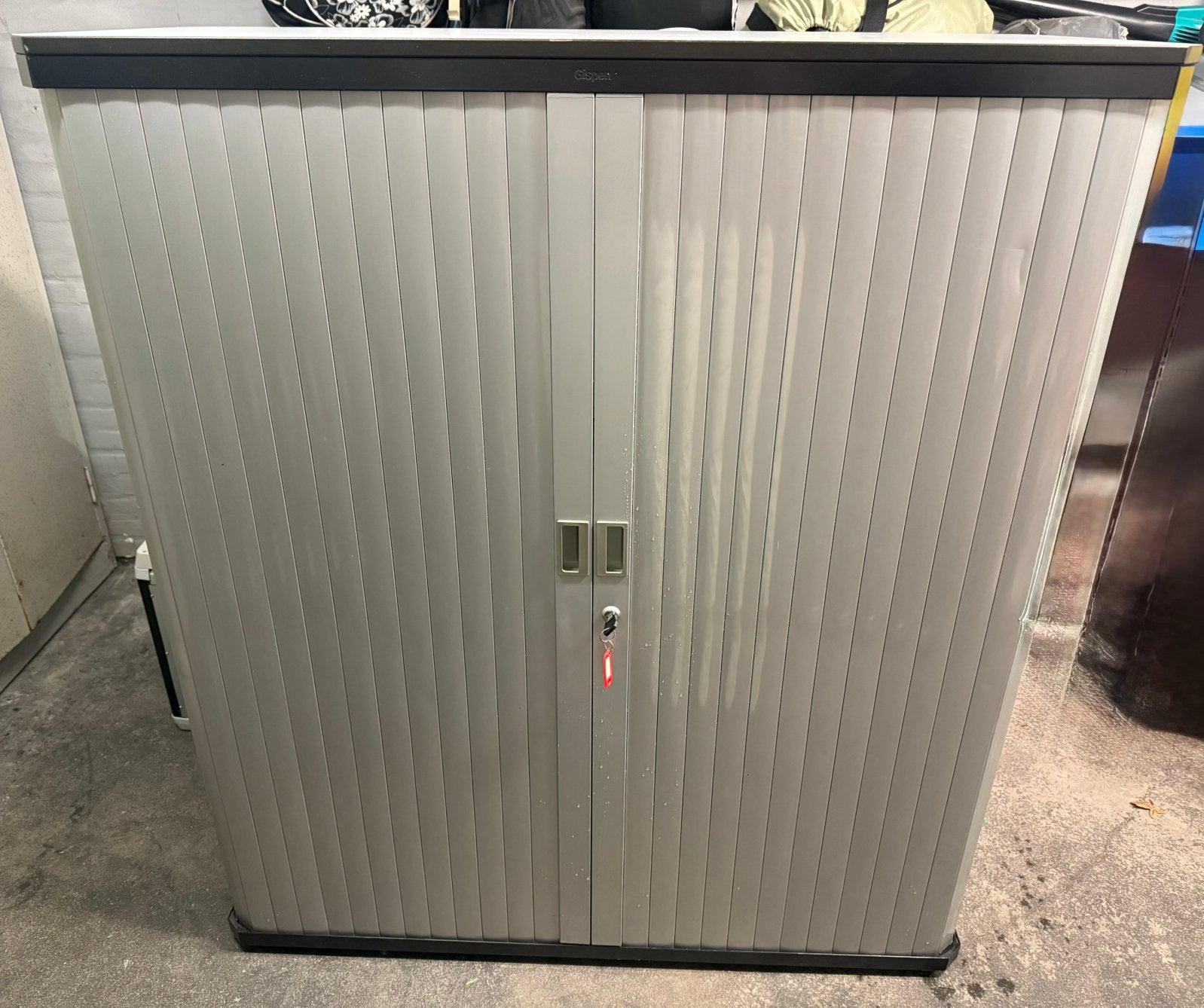 Stalen archiefkast roldeur met slot, Ophalen, Zo goed als nieuw, 25 tot 50 cm, 100 tot 150 cm