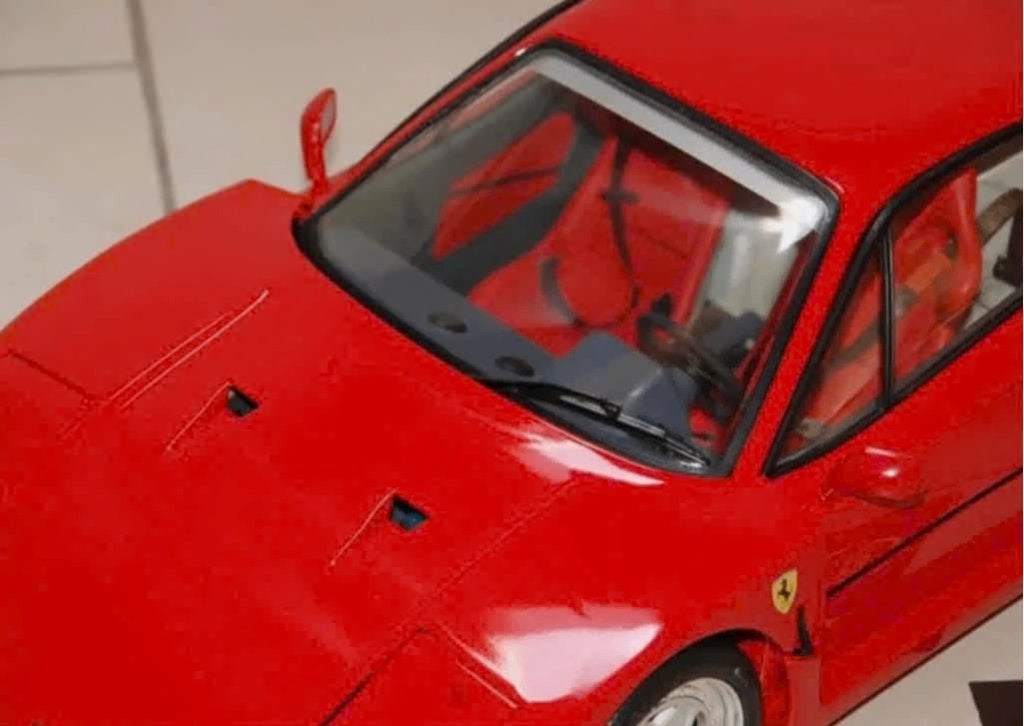 1:8 POCHER Ferrari F40 rosso corsa + vitrinekap UNIEK WRH, Ophalen, Zo goed als nieuw, 1:5 t/m 1:8, Auto