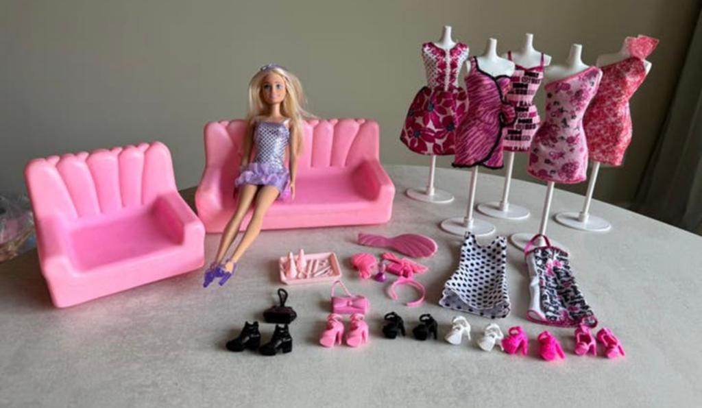 Barbie poppen kleding meubels accessoires, Ophalen of Verzenden, Gebruikt, Barbie
