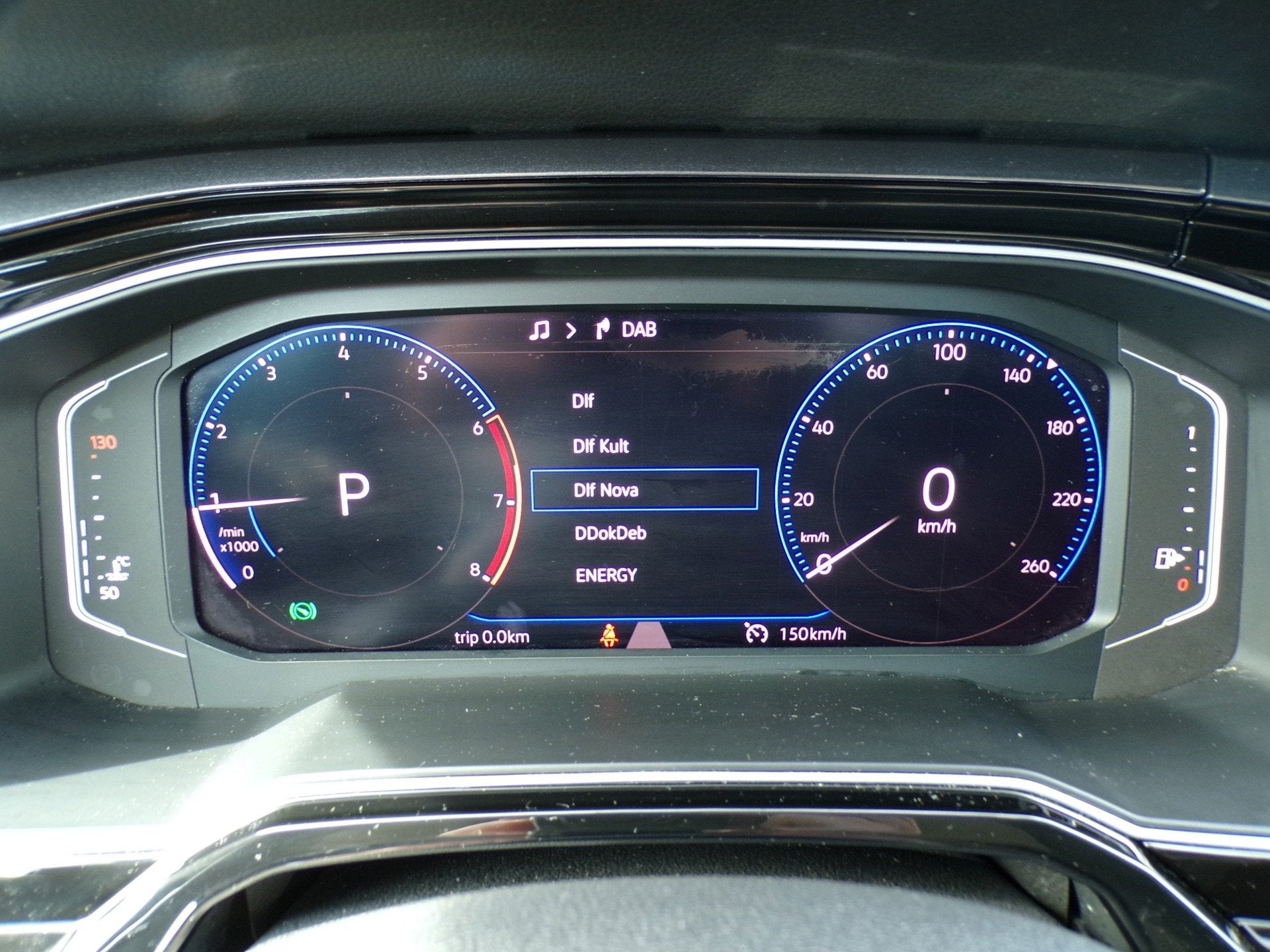 Volkswagen Polo 1.0 TSI Highline R-line-Virtual dash-Carplay, Automatische klimaatregeling, Stof, Gebruikt, 95 pk