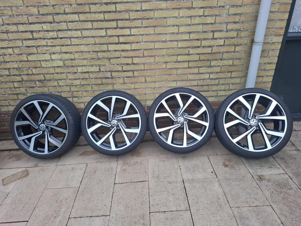 Volkswagen Golf GTI/GTD/Clubsport velgen 19", Gebruikt, Banden en Velgen, 235 mm, Personenwagen
