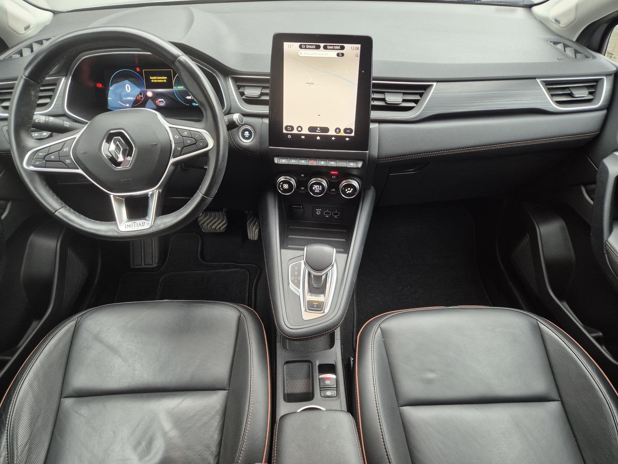 Renault Captur 1.6 E-Tech Plug-in Hybrid 160 Initiale Paris, Gebruikt, 4 cilinders, Bedrijf, Hybride Elektrisch/Benzine