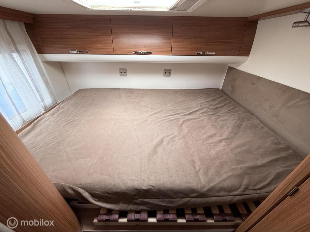 Adria MATRIX M 680SP Dakairco 6 persoons elektrisch hefbed, Caravans en Kamperen, Campers, Luifel, Bedrijf, Diesel, Tot en met 3