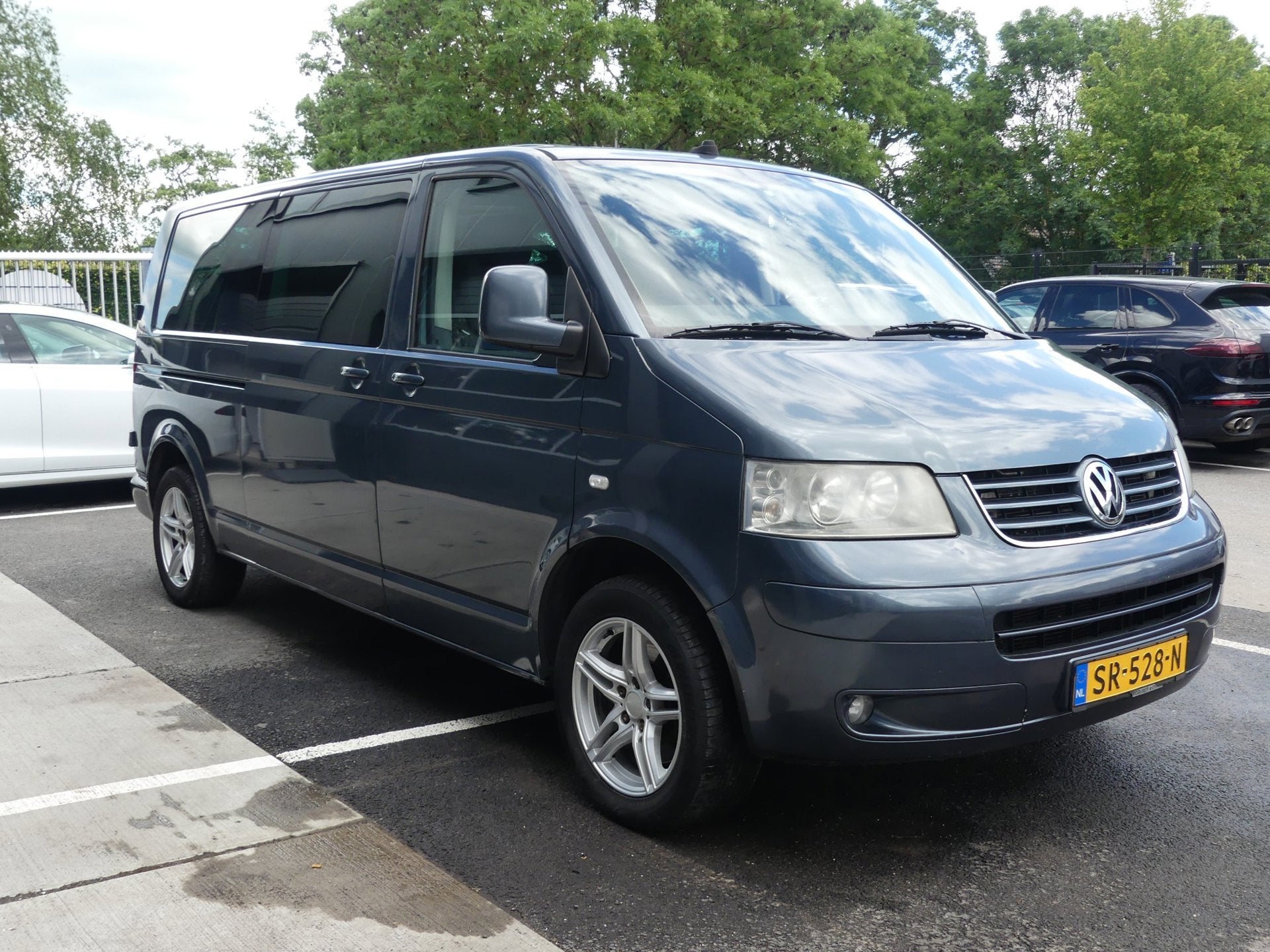 Volkswagen TRANSPORTER CARAVELLE 2.5 TDI 174PK ECC Navigatie, Volkswagen, Bedrijf, 4 tot 5 meter, Airbags