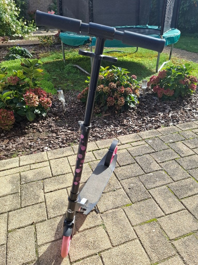 Leuke kinderstep zwart roze, Ophalen, Gebruikt, Gewone step, Onbekend