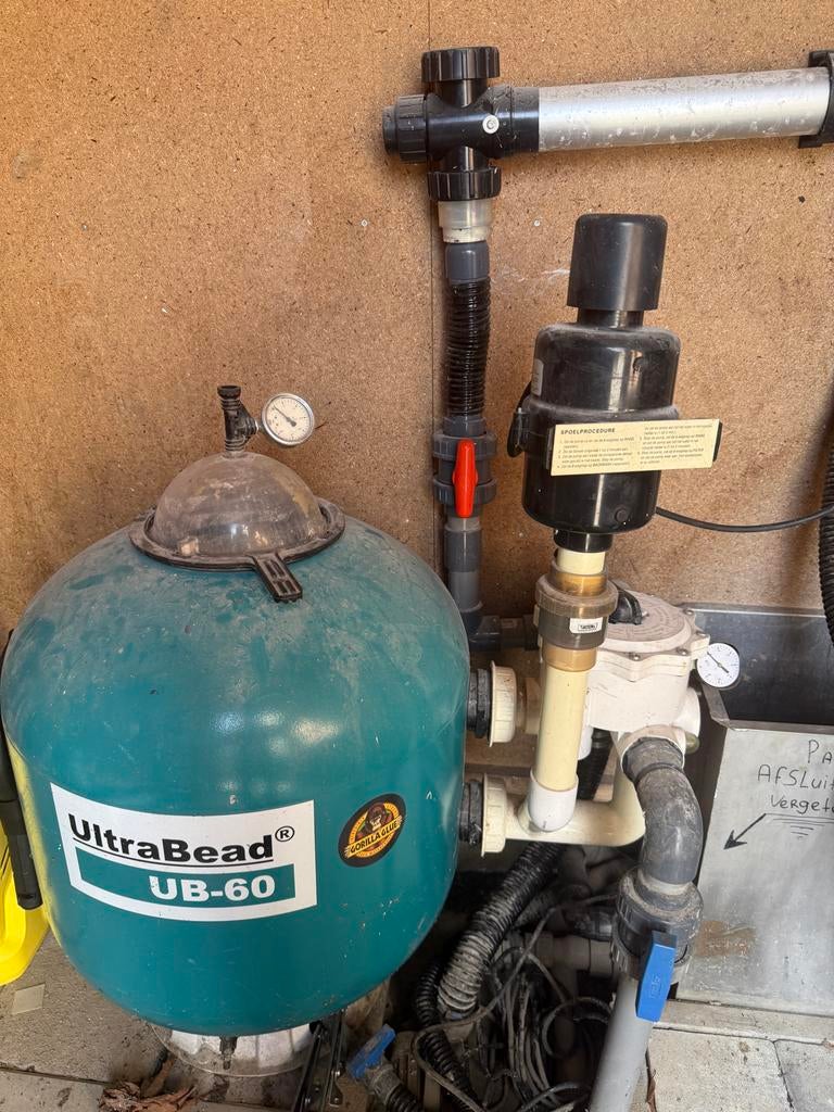Gebruikte UB 60 Beadfilter voor vijvers tot 20.000 liter, Tuin en Terras, Ophalen, Gebruikt, Kunststof, Overige typen