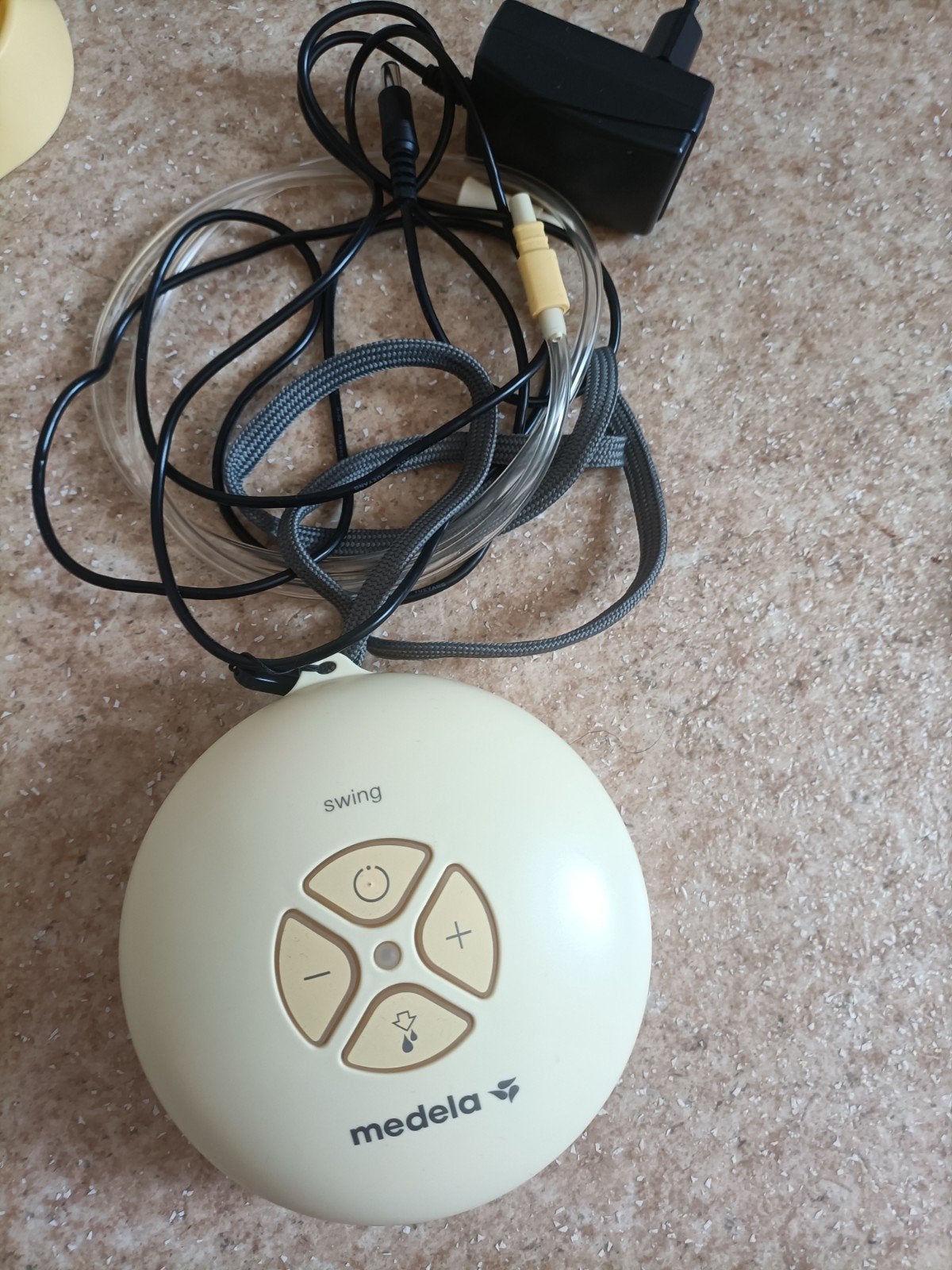 Medela Swing elektrische borstkolf met accessoires, Ophalen of Verzenden, Gebruikt