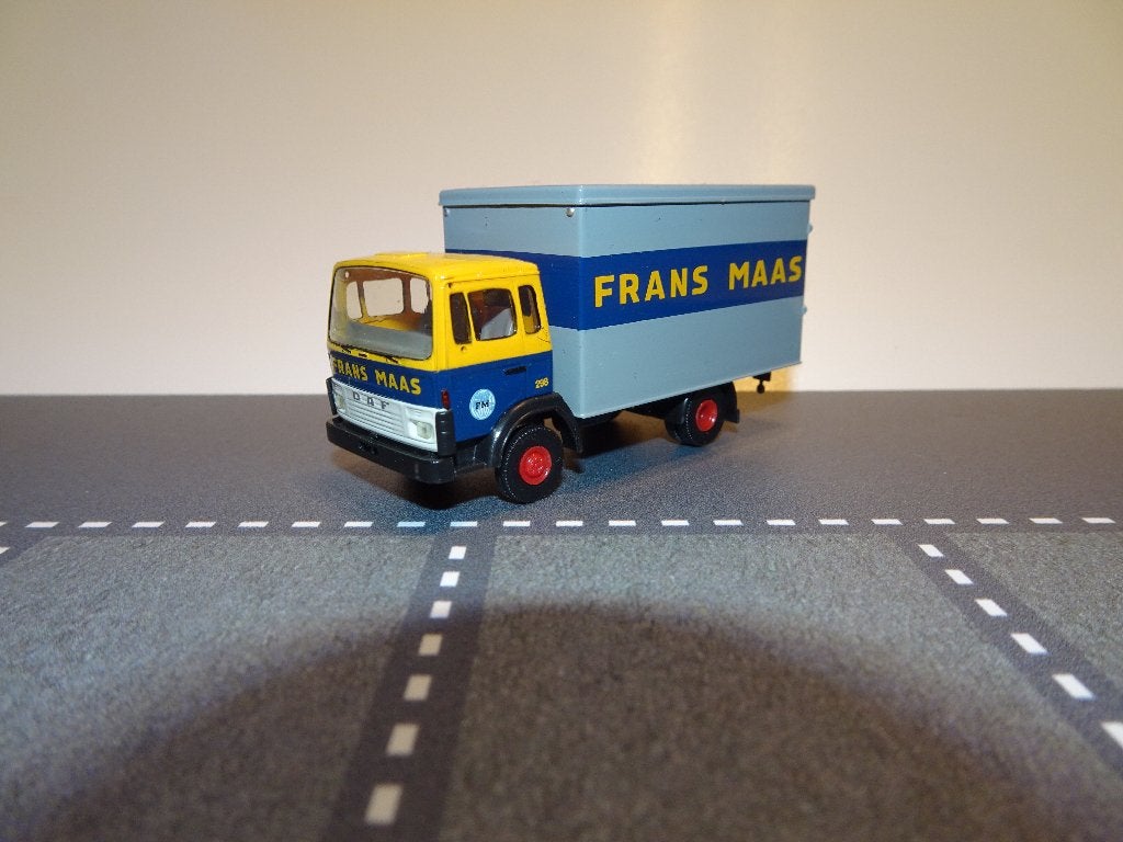 821 brekina daf bakwagen frans maas venlo 1:87 truck trein, Ophalen of Verzenden, Zo goed als nieuw, Bus of Vrachtwagen, Brekina