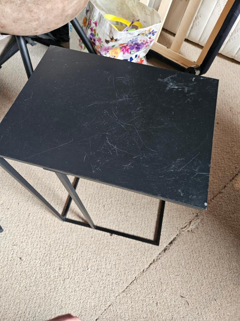 Metalen bijzettafel - Zwart, Minder dan 55 cm, Gebruikt, Metaal of Aluminium, Rechthoekig