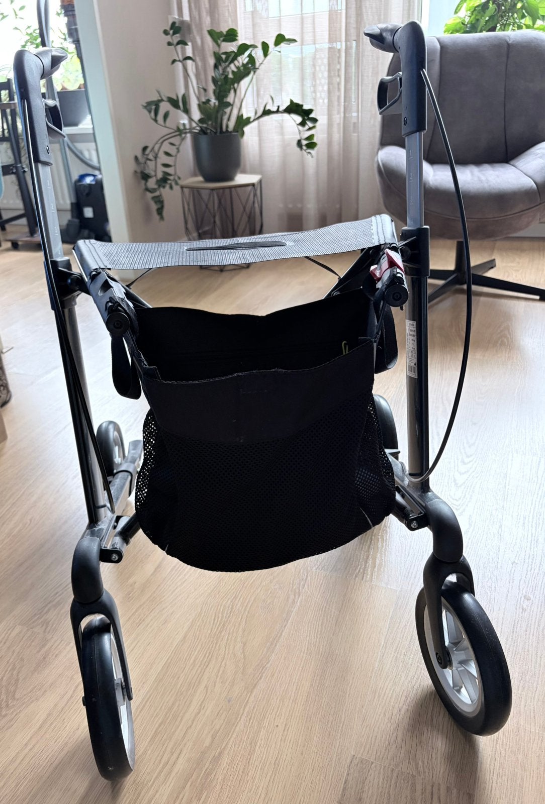 Rehasense Lichtgewicht rollator Server Comfort, Diversen, Rollators, Ophalen, Lichtgewicht, Zo goed als nieuw
