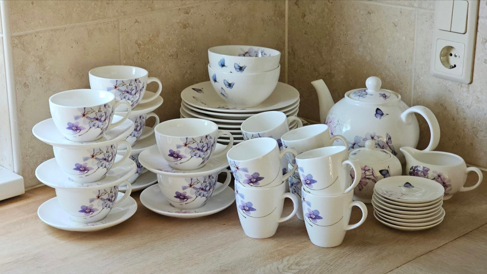 41-delig Marjolein Bastin servies 'Sketch of Nature', Huis en Inrichting, Ophalen, Overige merken, Landelijk/Boerenbont, Zo goed als nieuw