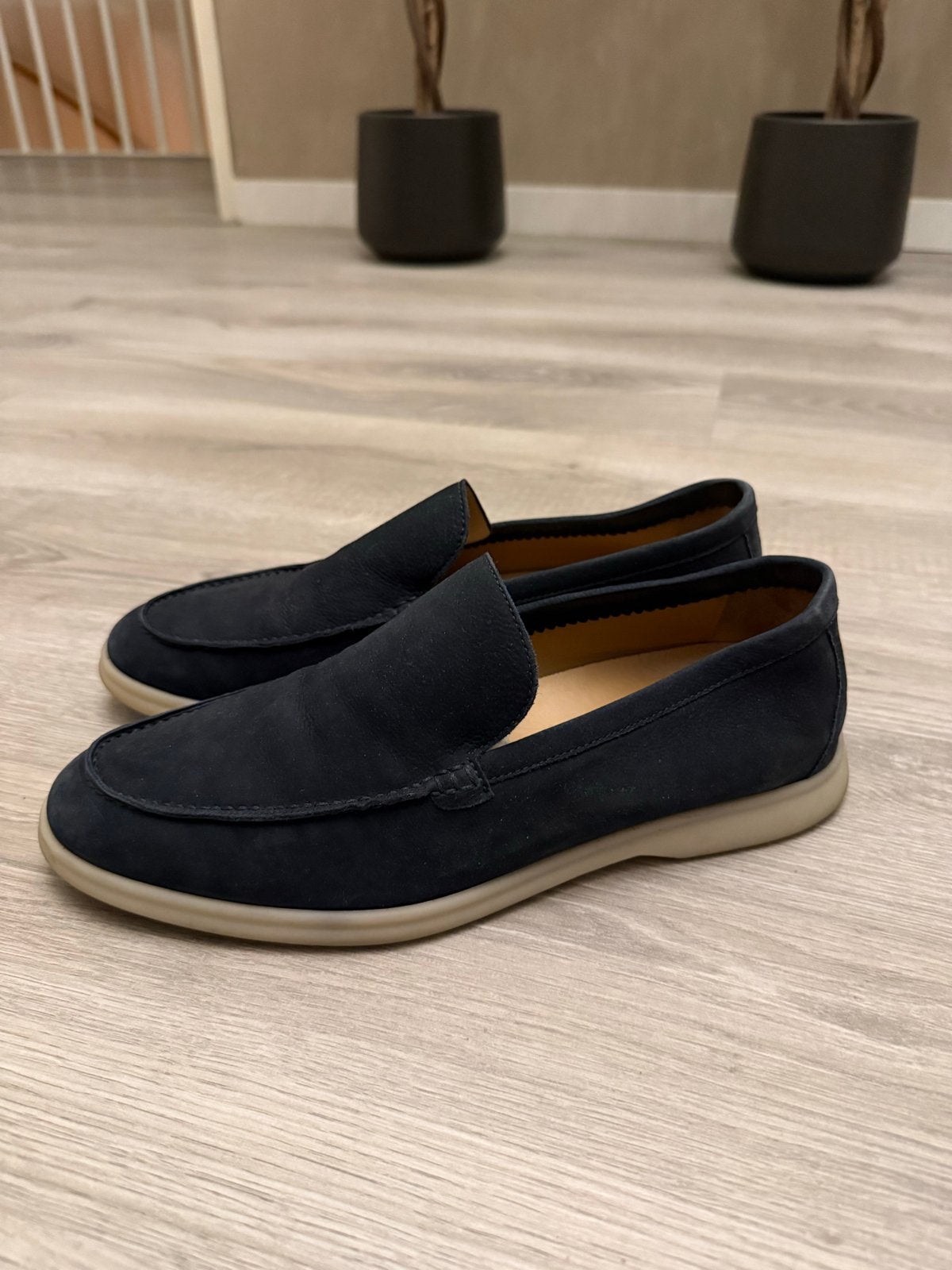 Loro Piana Summer Walk Loafers - Donkerblauw Suède, Kleding | Heren, Ophalen of Verzenden, Zo goed als nieuw, Blauw, Loafers