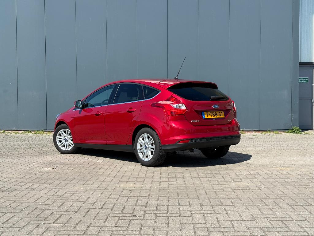 Ford Focus 1.0 Ecoboost 125pk | Trekhaak | PDC | Cruise| APK, Zwart, 635 kg, Origineel Nederlands, 1200 kg