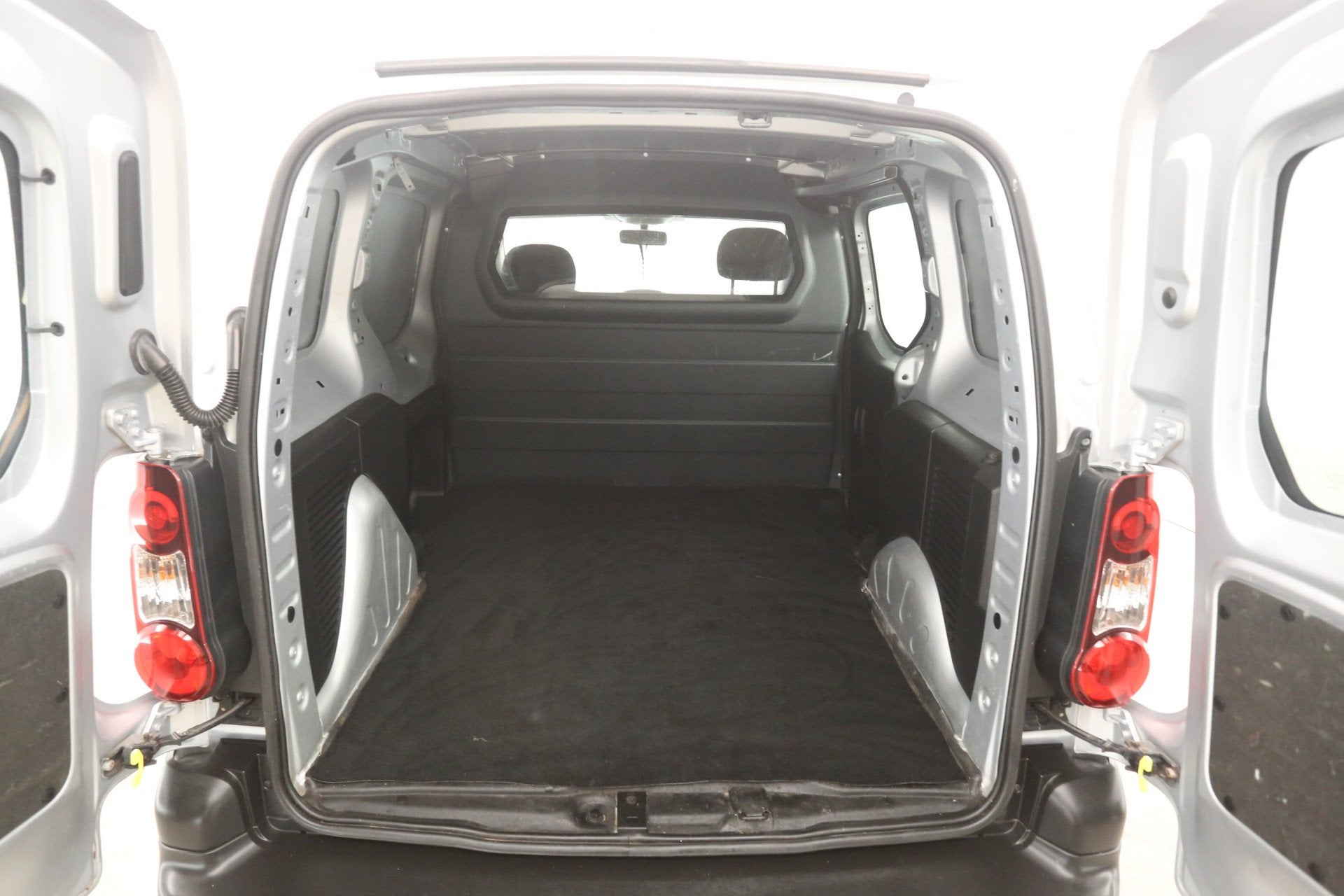 Peugeot Partner 1.6 BlueHDi | Marge | Airco | Cruise | Elekt, Voorwielaandrijving, Stof, 4 cilinders, 23 km/l