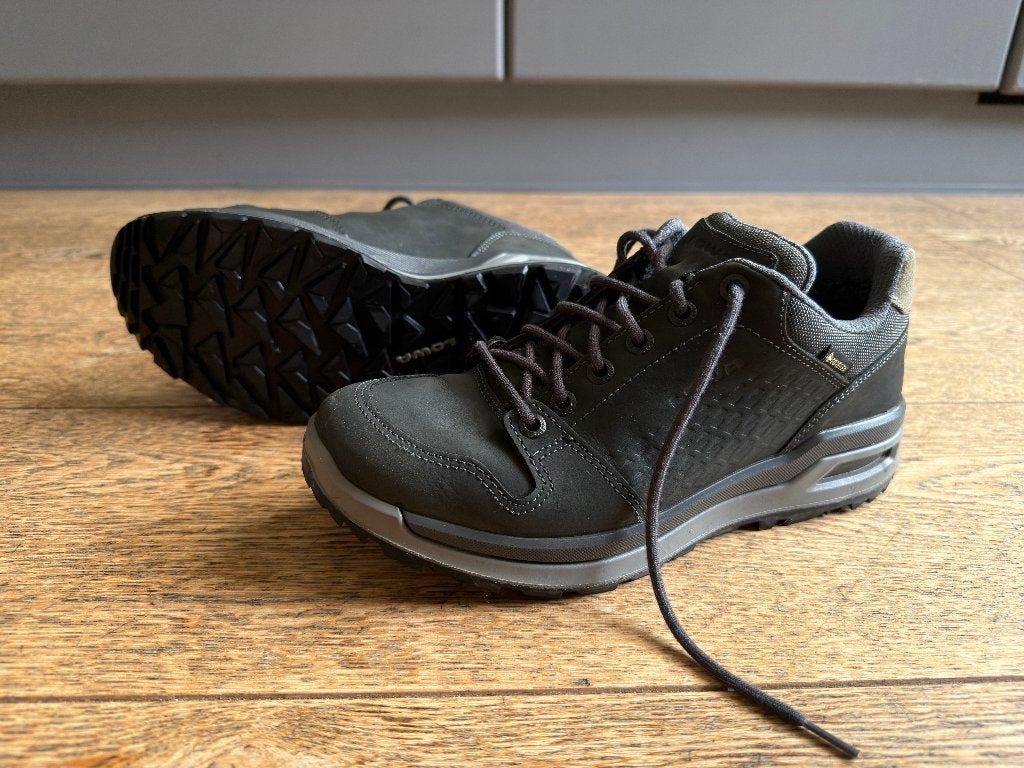 LOWA Locarno GTX LO wandelschoenen – Maat 41 (NL, EU), Ophalen of Verzenden, Zo goed als nieuw, Schoenen