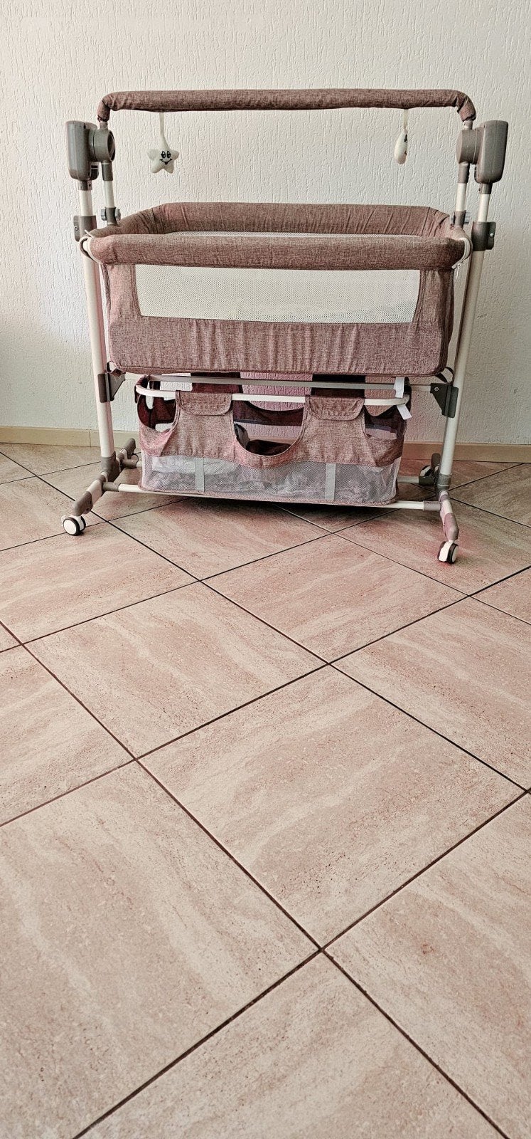 Baby bedjes elektrische, Huis en Inrichting, Woonaccessoires | Krantenbakken en Lectuurbakken, Ophalen of Verzenden