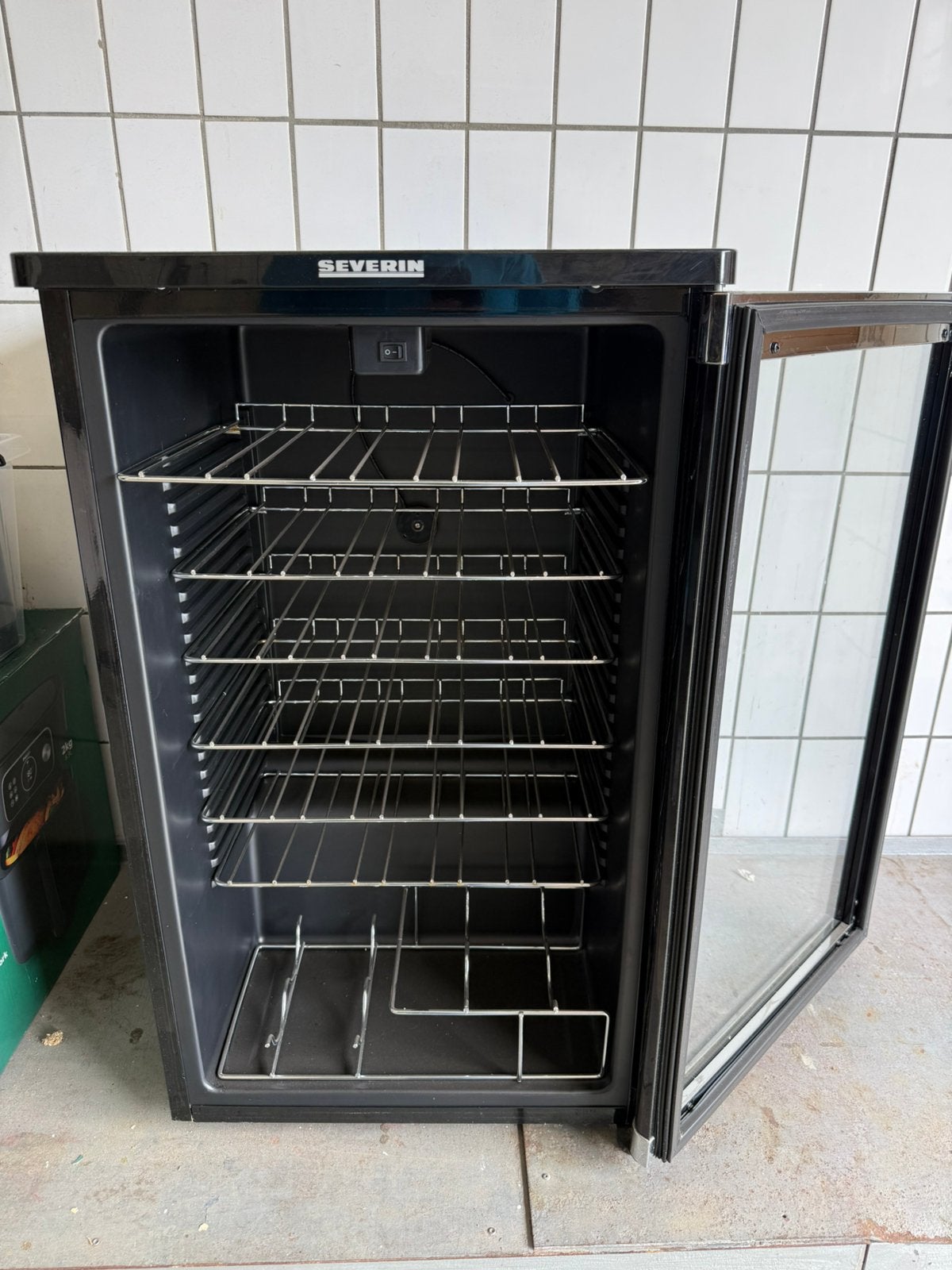 Wijnkoelkast ZGAN, Minder dan 75 liter, Ophalen of Verzenden, Zo goed als nieuw, Zonder vriesvak
