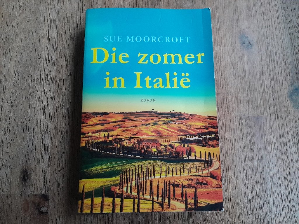 Sue Moorcroft/ Die zomer in Italie, Ophalen of Verzenden, Gelezen