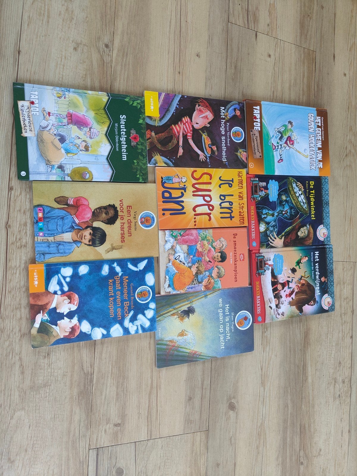 10 Leesboeken Leesleeuw Boekenbakkers Groep 4-8, Ophalen of Verzenden