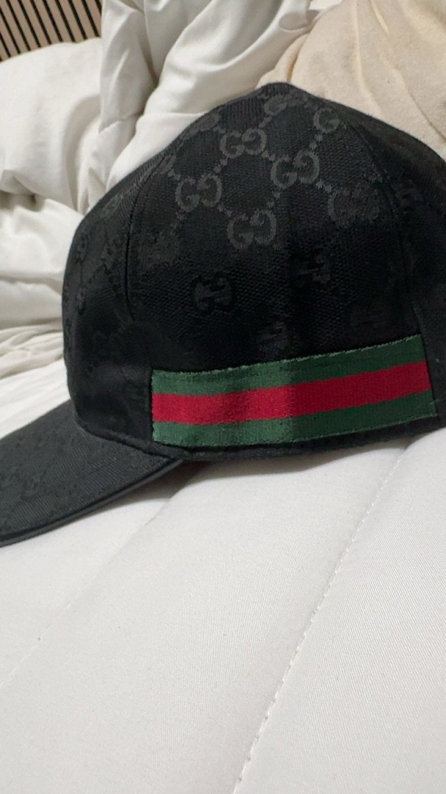 Gucci Pet Maat M - Nieuw en Ongebruikt, Ophalen of Verzenden, Nieuw, Pet