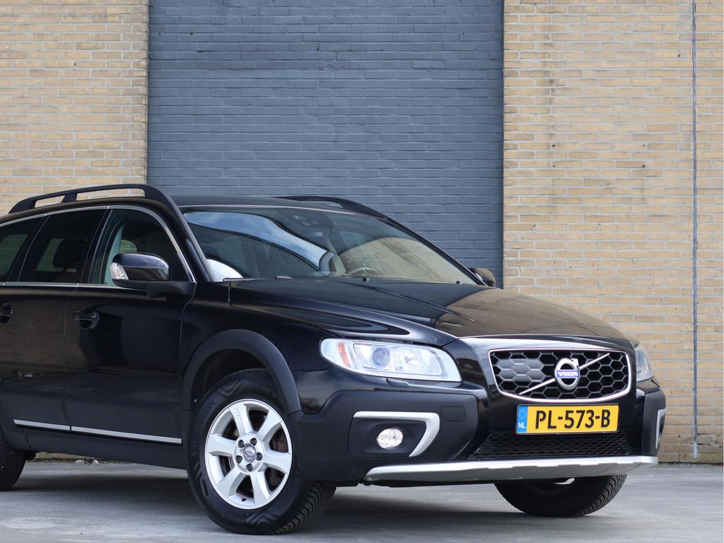 Volvo XC70 2.0 D4 FWD Nordic ACC | BLIS | Verw. Stoelen | LM, Auto's, Volvo, Voorwielaandrijving, 4 cilinders, Zwart, 22 km/l